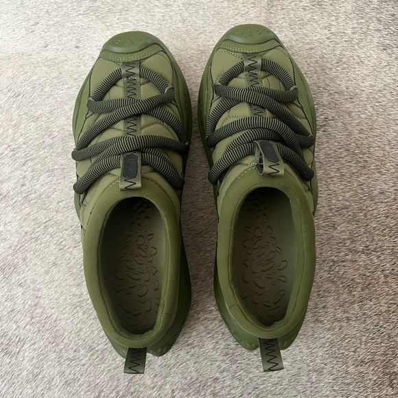 HOKA Ora Primo : Men’s 9.5 - Picture 2 of 3